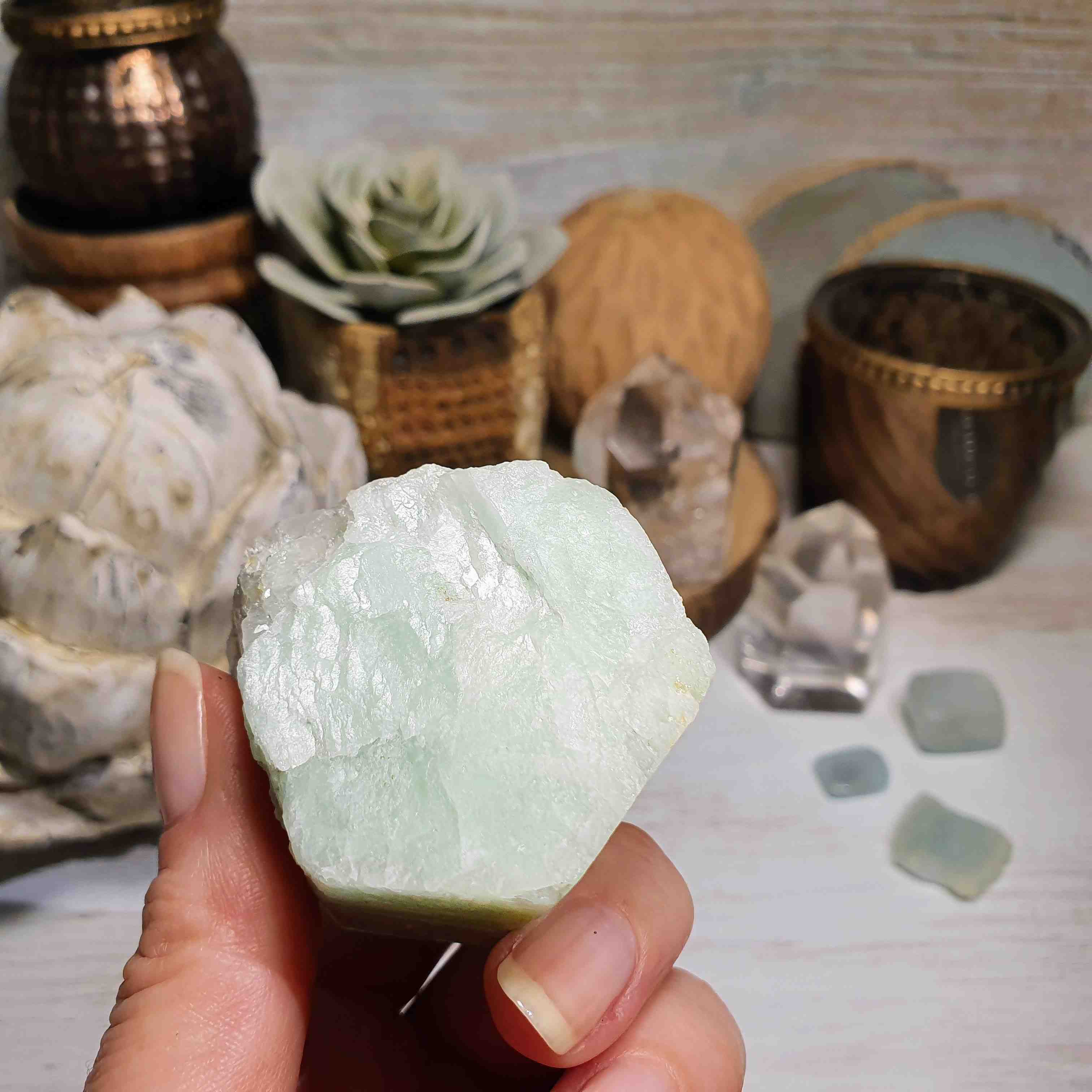 Akvamarín - surový krystal z Brazílie B. 118 g 