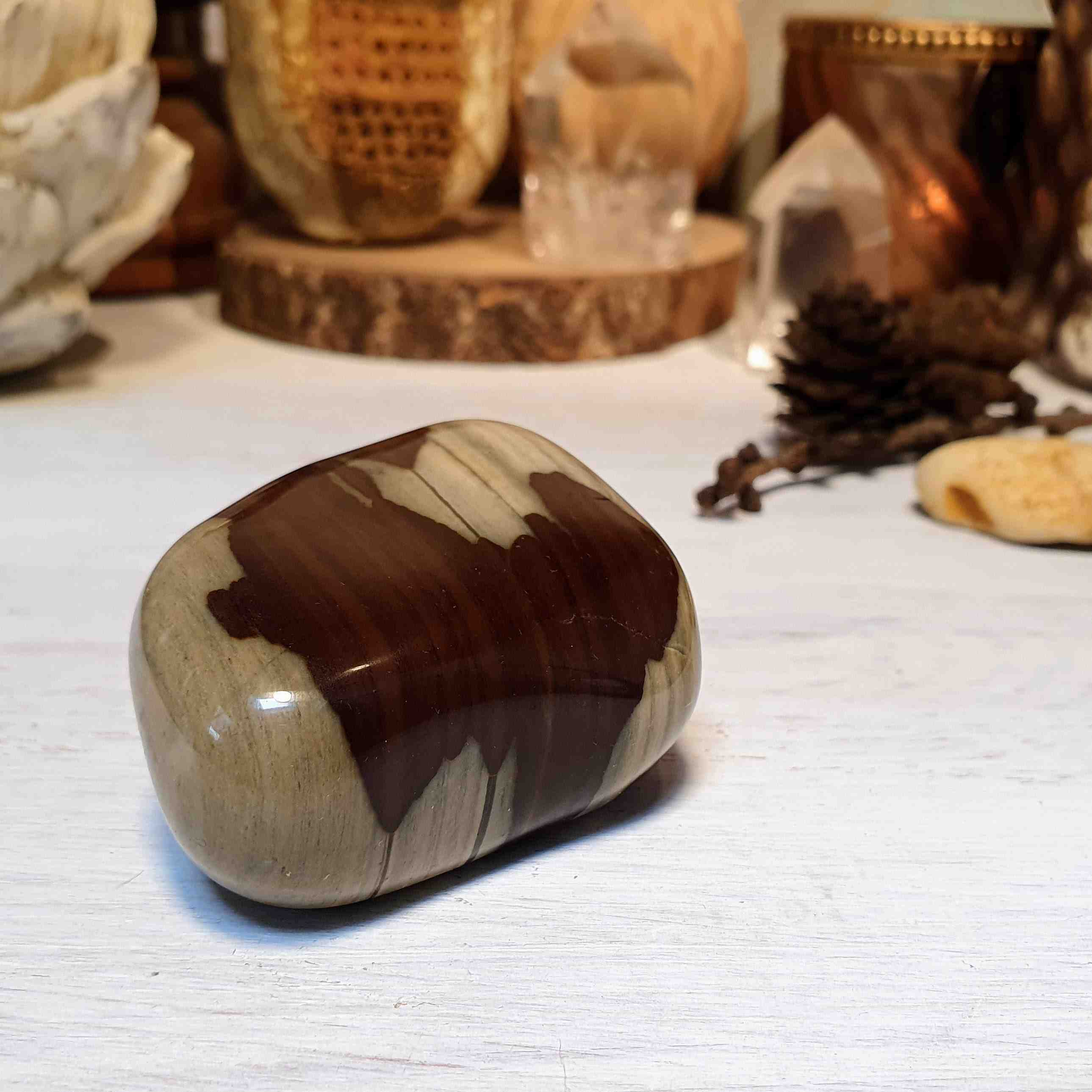 Jaspis cappuccino - velký tromlovaný kámen z Madagaskaru G. 163 g