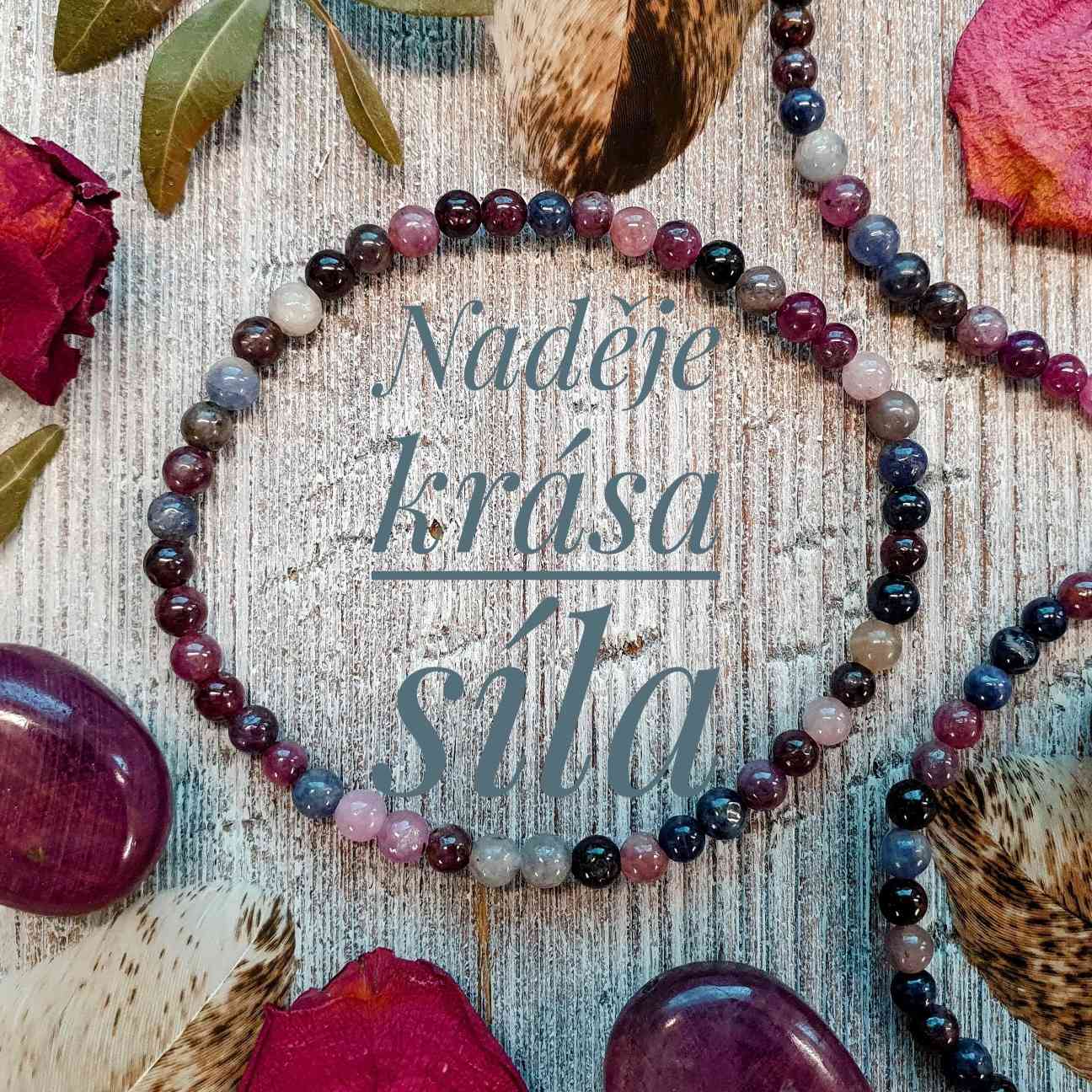 NÁRAMEK Z MINERÁLU RUBÍN + SAFÍR 4 mm