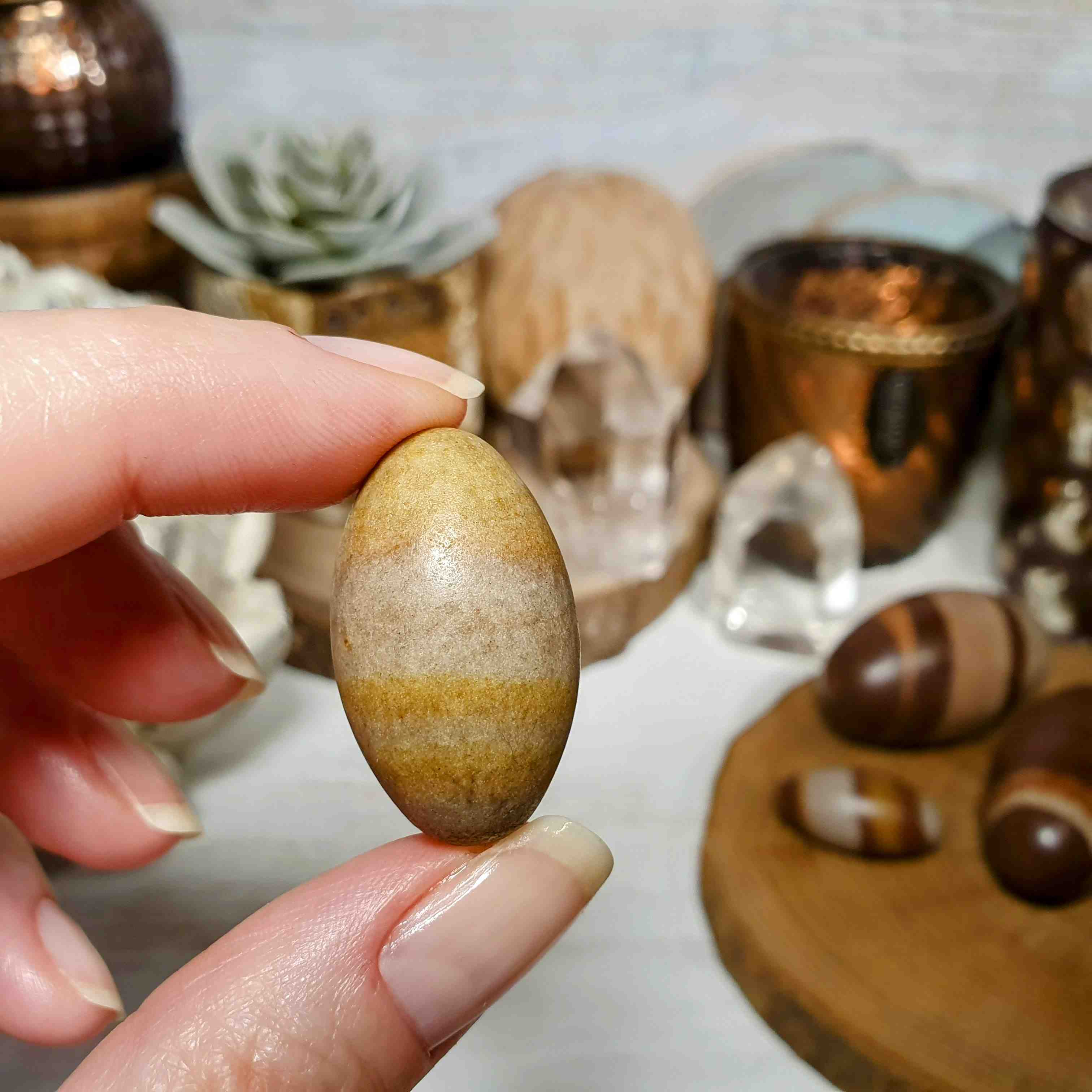 Shiva lingam - posvátný kámen z Indie C. 14 g