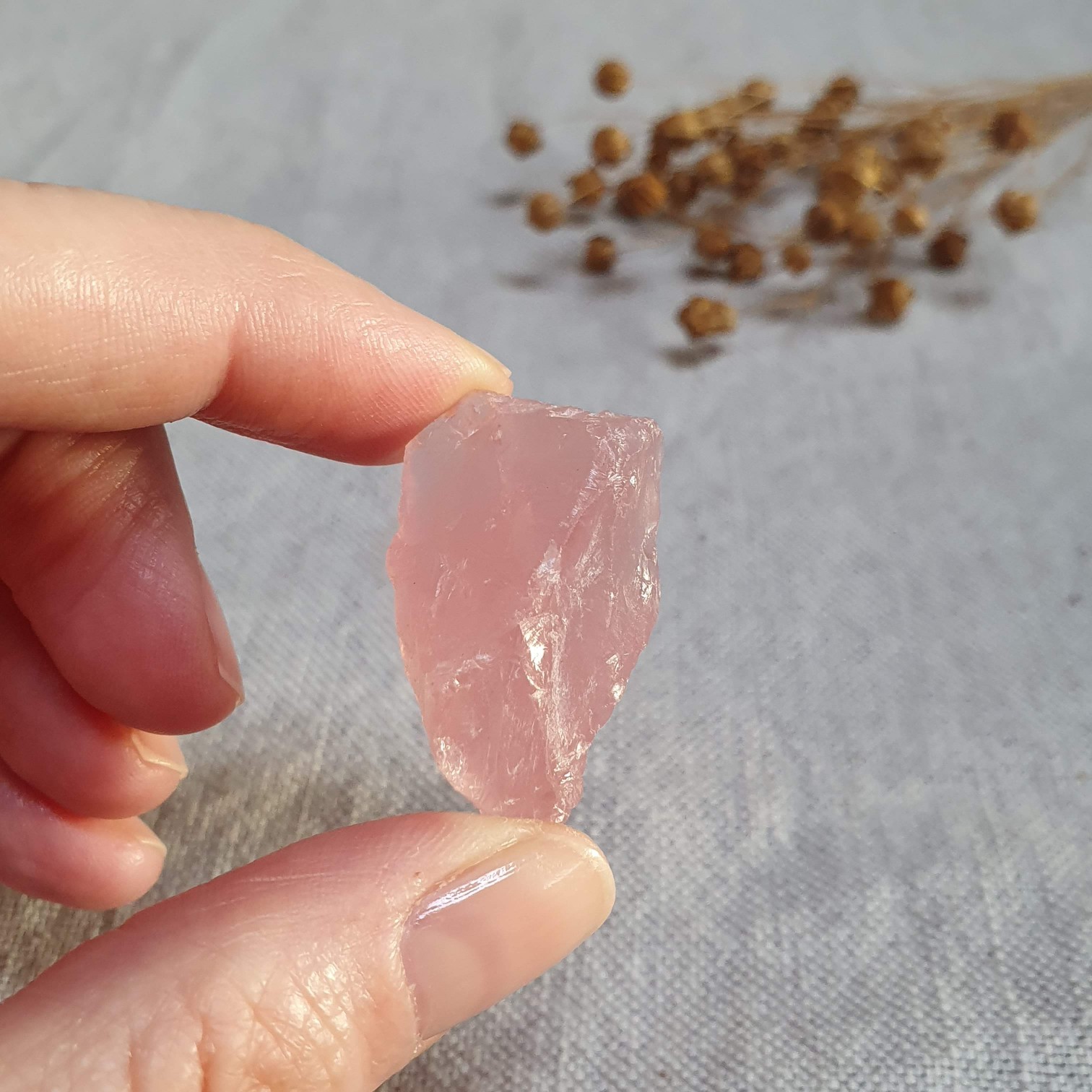 Růženín - surový kámen ve šperkové kvalitě z Brazílie S. 13 g