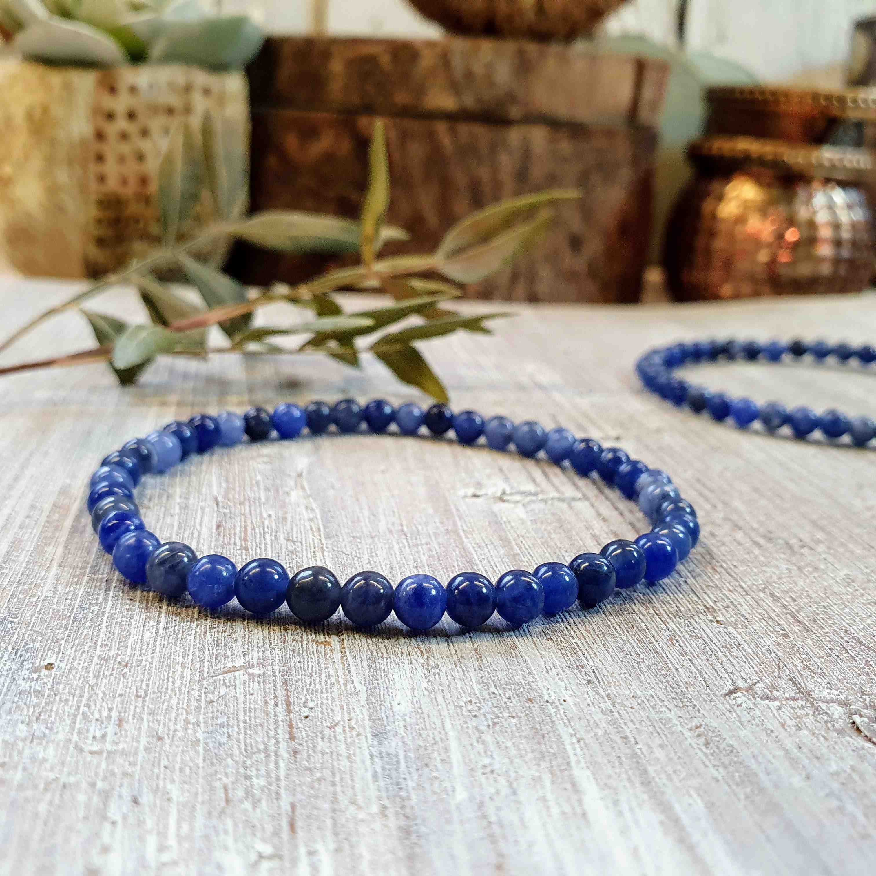 NÁRAMEK Z MINERÁLU SODALIT 4 mm 