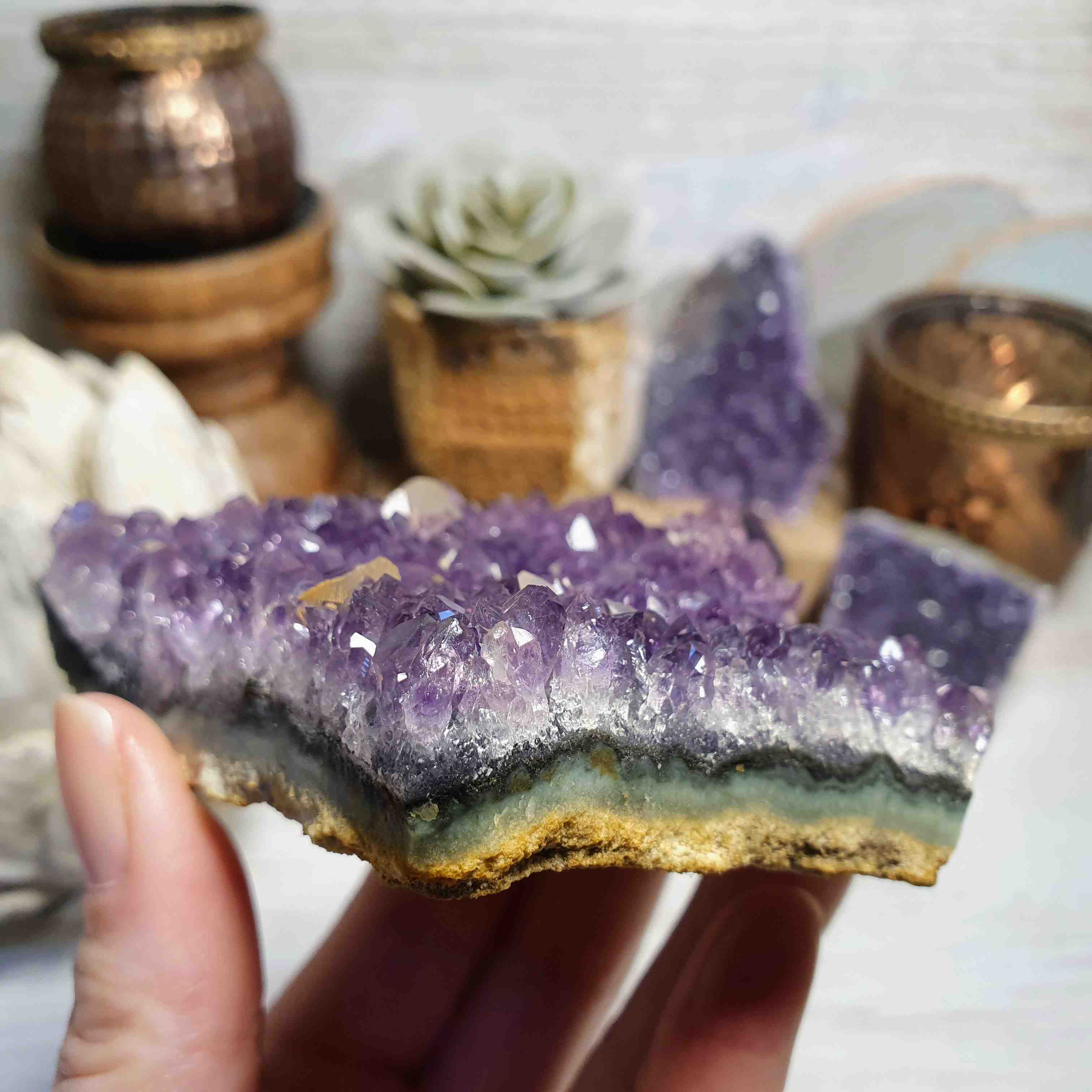 Ametyst - drúza s kalcitem z Uruguaye A. 200 g 