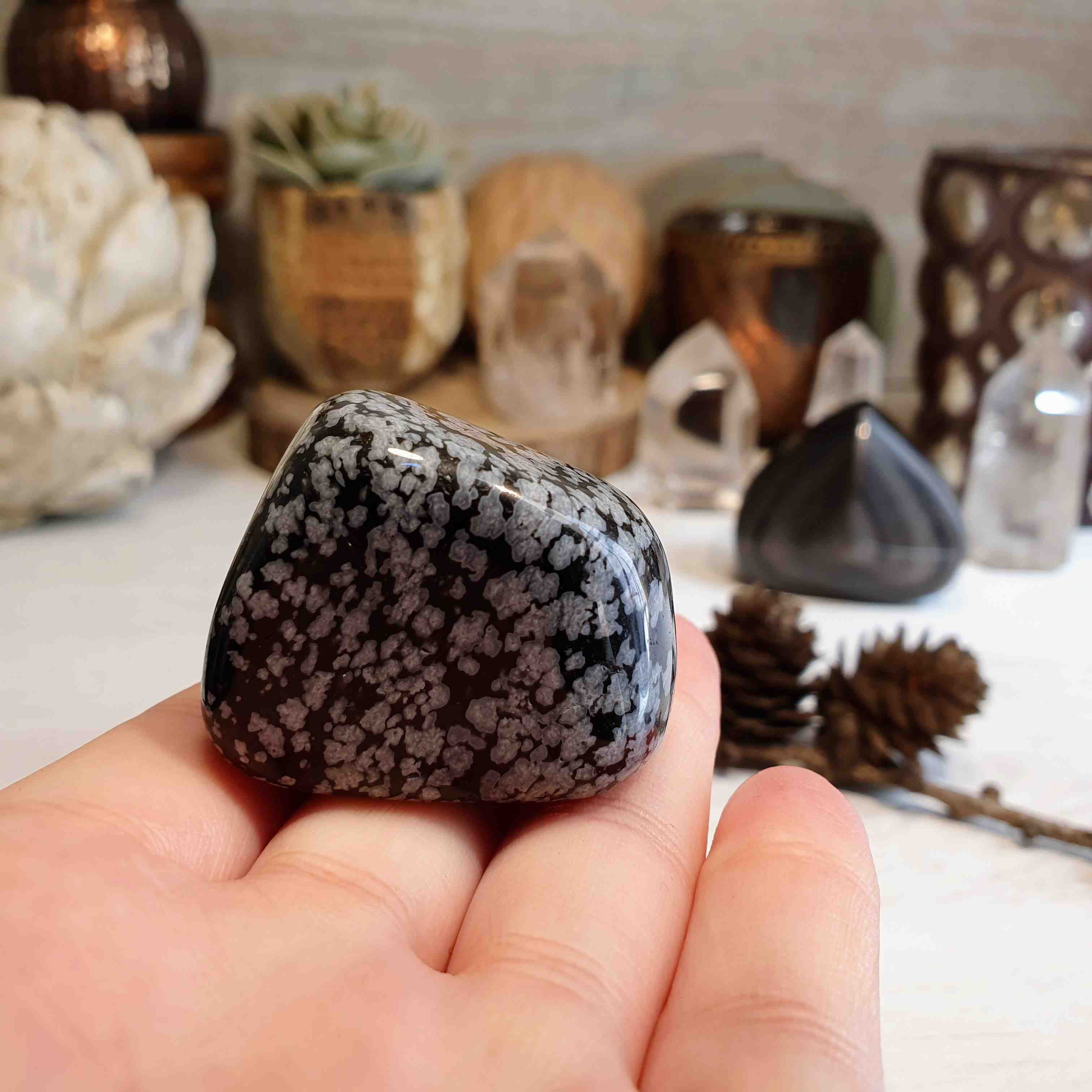 Obsidián vločkový - tromlovaný kámen z Utahu C. 48 g