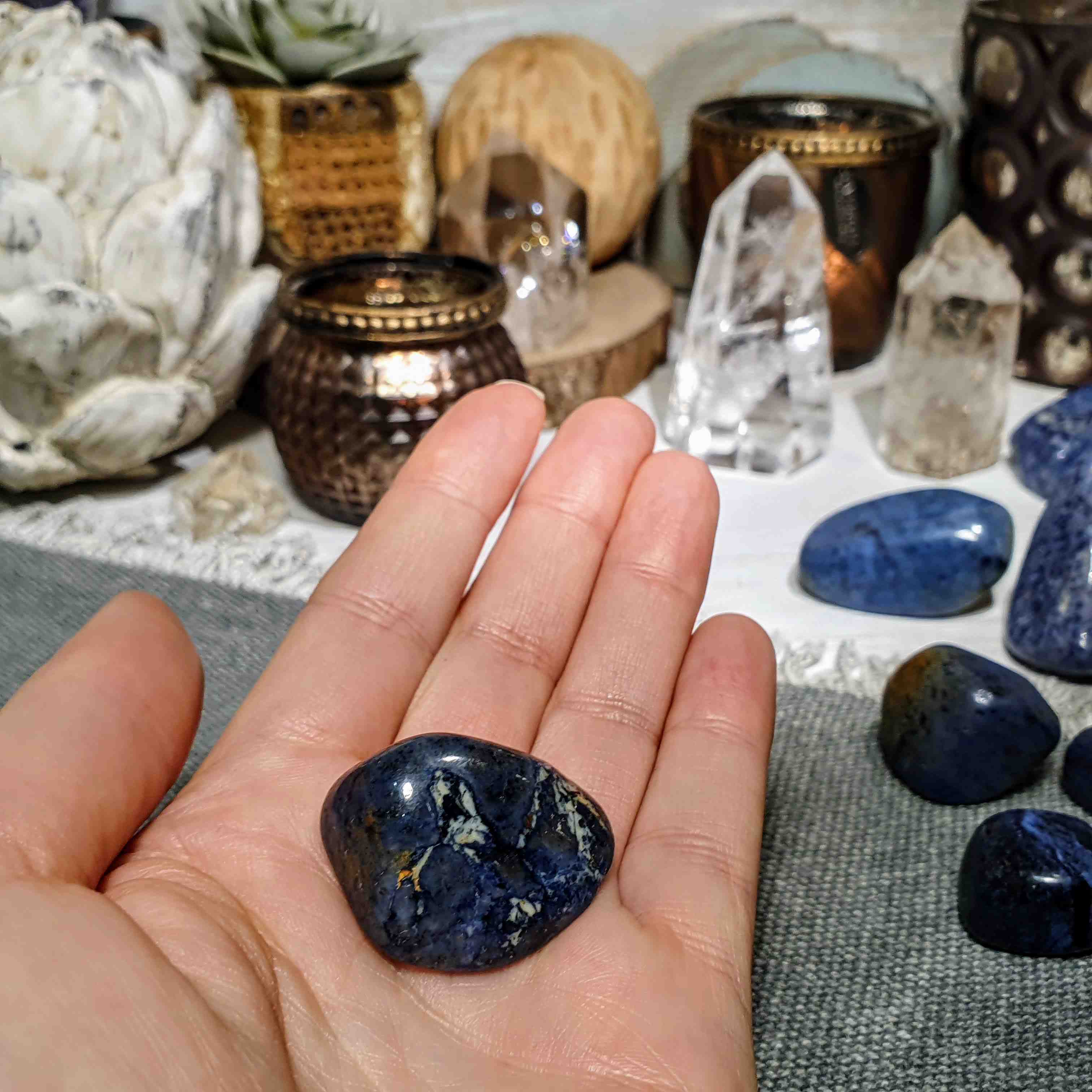 Dumortierit - tromlovaný kámen z Brazílie F. 22 g 