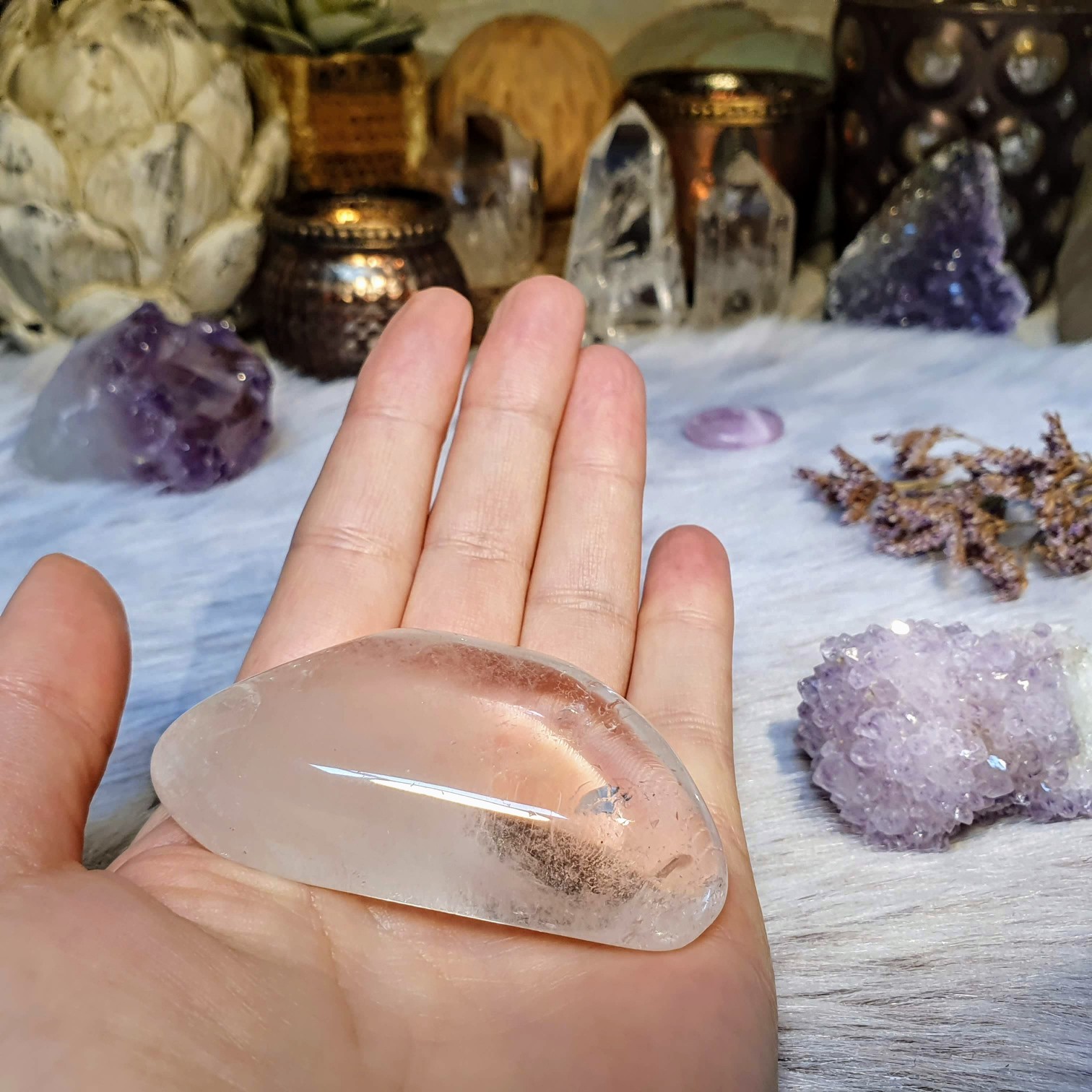 Křišťál - velký tromlovaný krystal - hmatka z Brazílie J. 71 g 