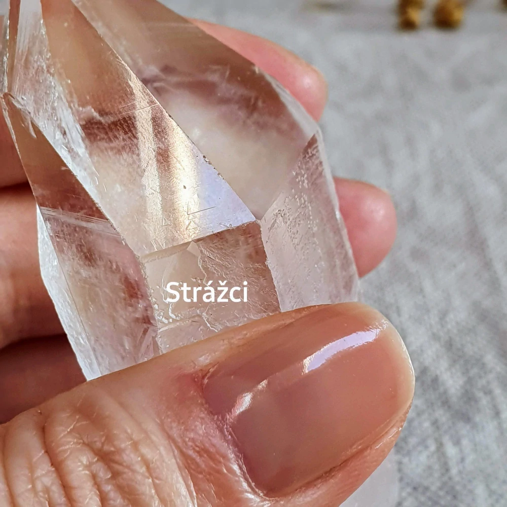 Křišťál - surový mistrovský krystal z Brazílie A4. 131 g ~ Strážci záznamů + Klíč 