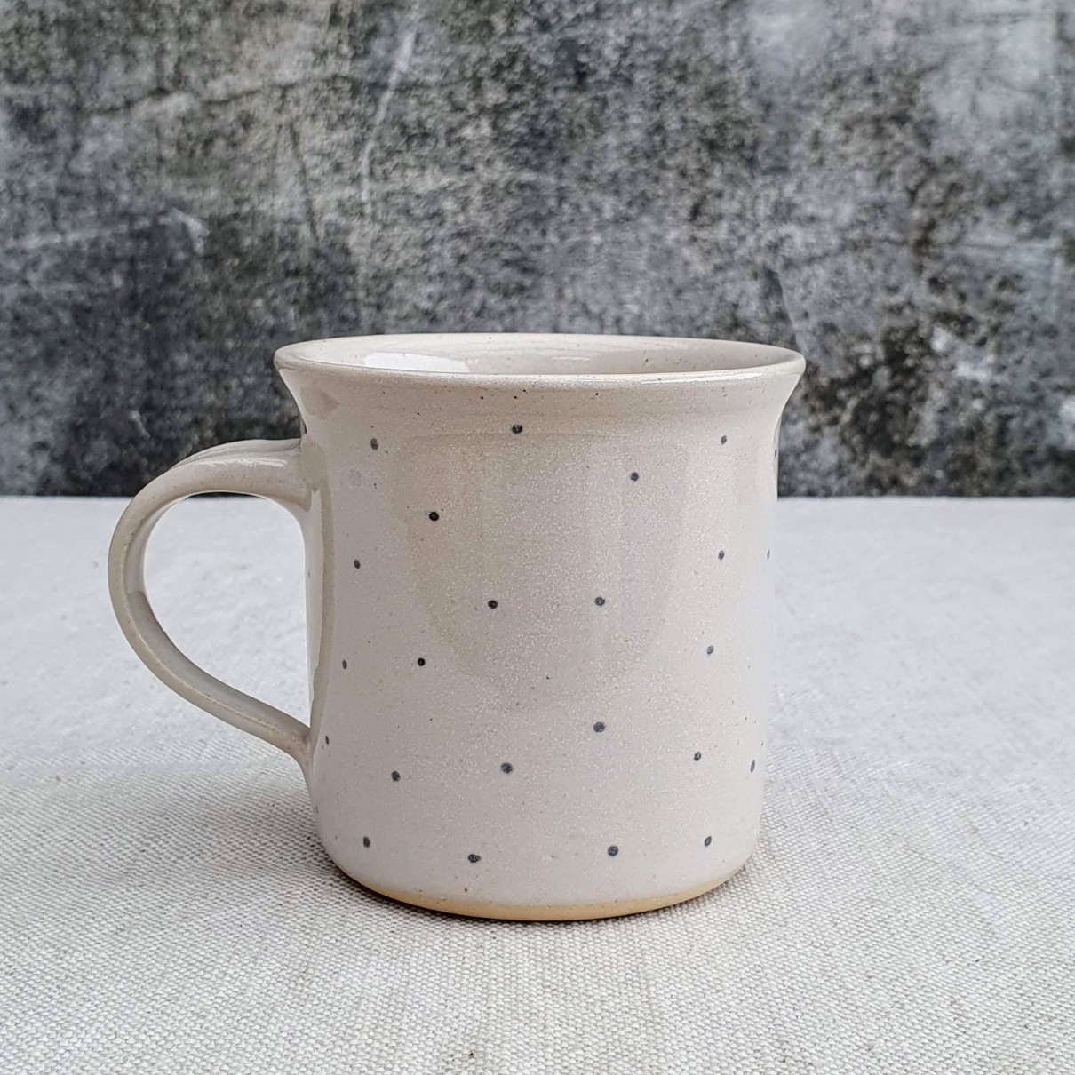 Malovaný keramický hrnek s kozou 200 ml