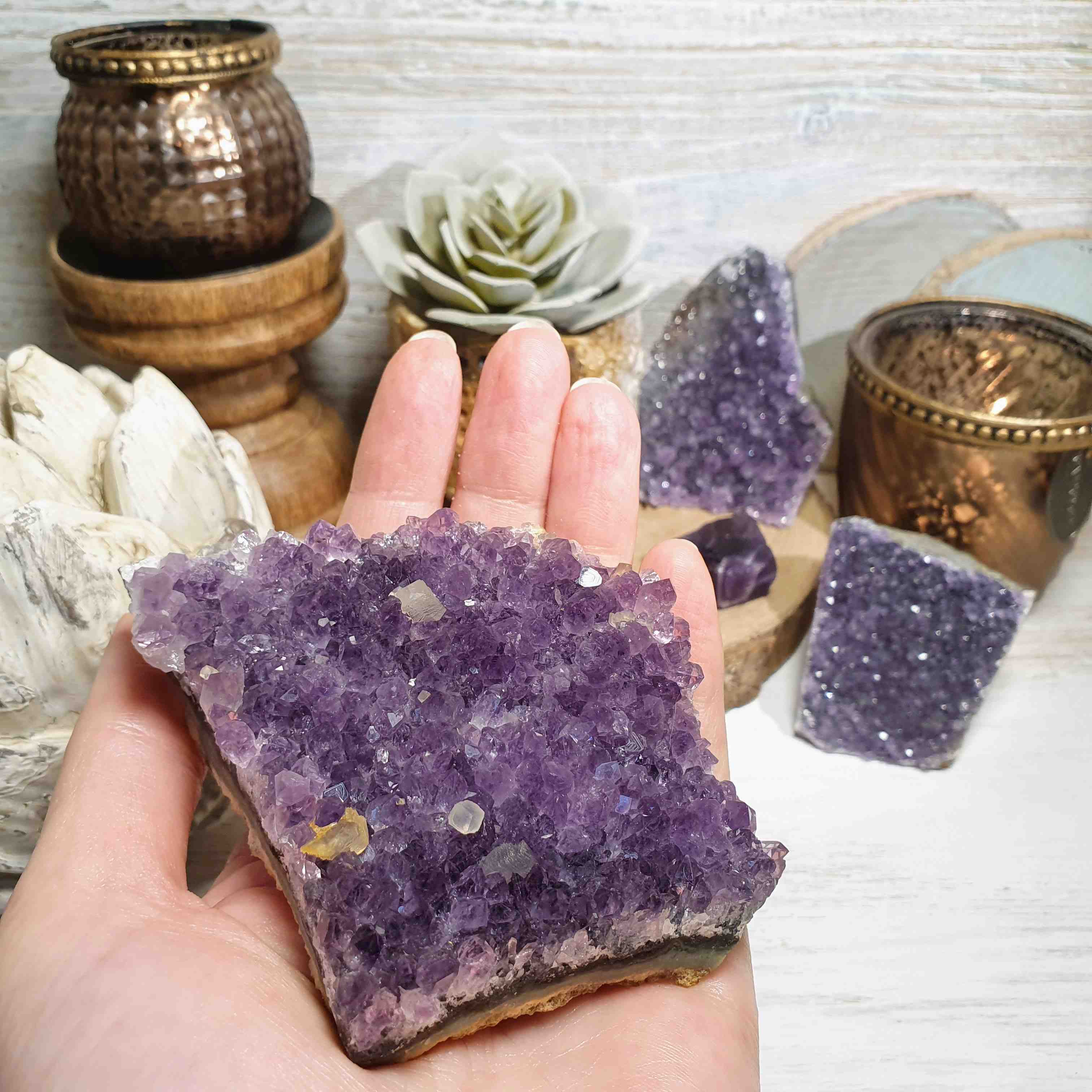 Ametyst - drúza s kalcitem z Uruguaye A. 200 g 