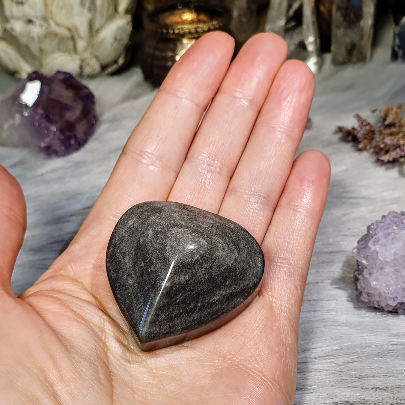 Srdce ze stříbrného obsidiánu - ručně broušený a leštěný kámen v extra kvalitě z Mexika E. 45 g 