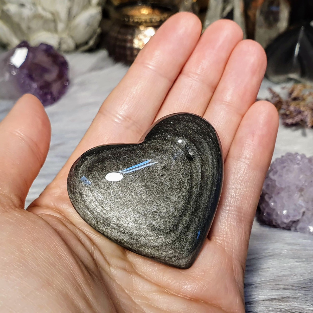 Srdce ze stříbrného obsidiánu - ručně broušená a leštěná hmatka v extra kvalitě z Mexika B. 68 g