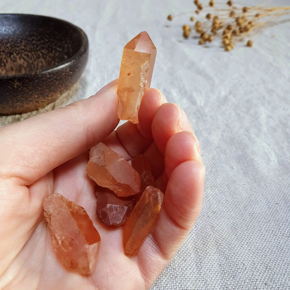 Tangerine krystal - unikátní surový mistrovský krystal z Brazílie - 40 g balíček krystalů  