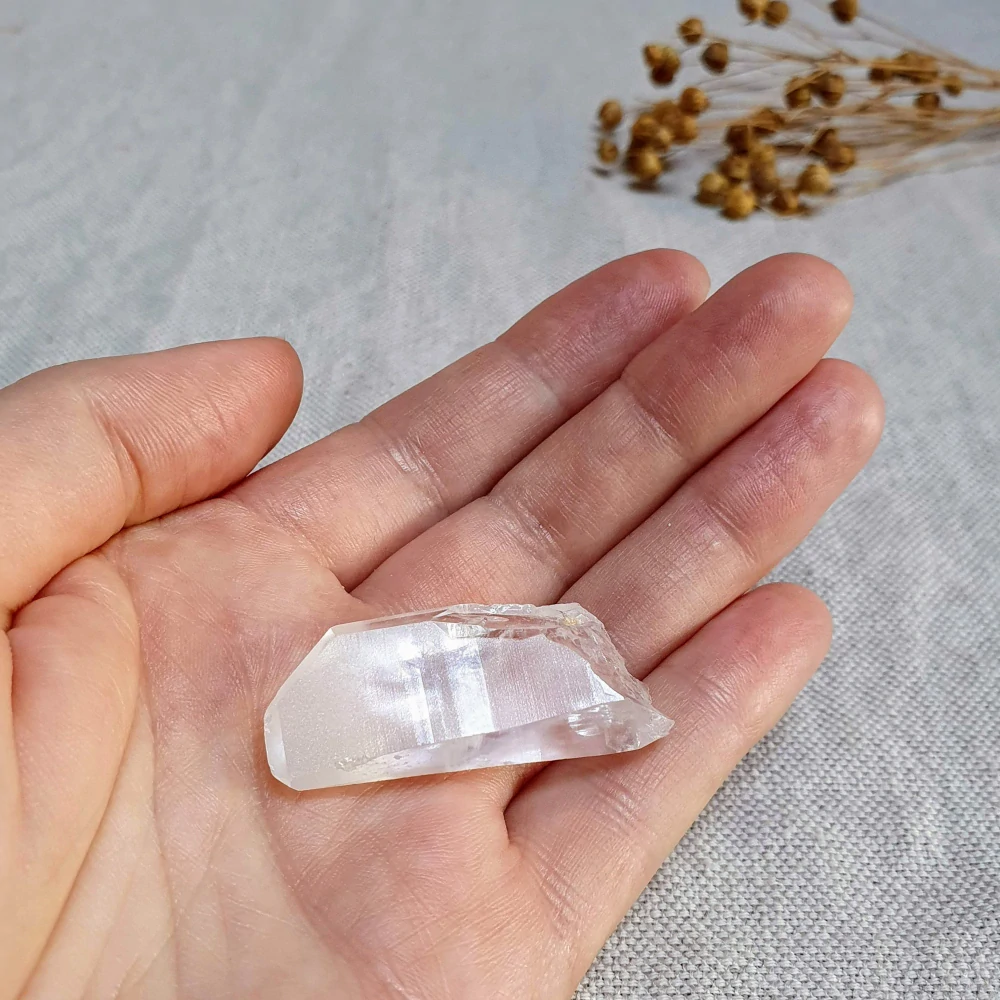 Lemurský krystal - malý surový krystal křišťálu z Brazílie A1. 15 g