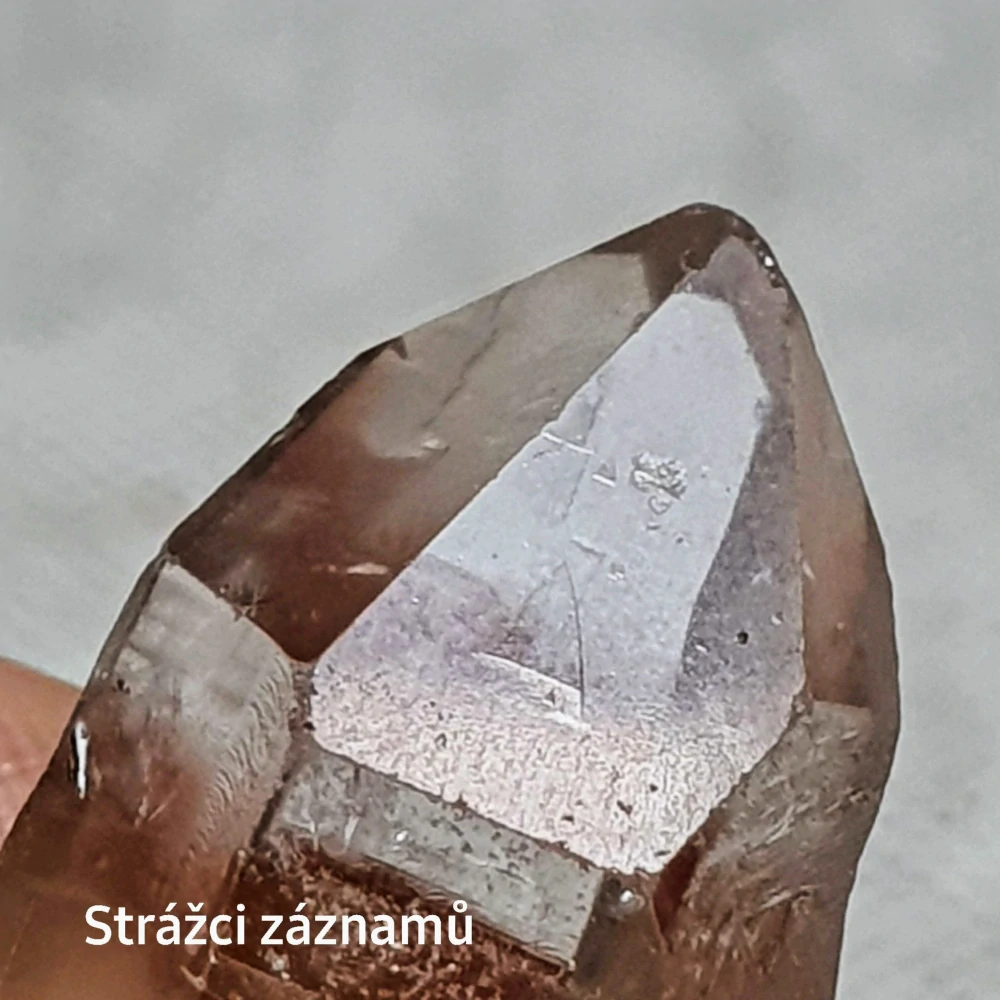 Křišťál - surový mistrovský krystal v extra kvalitě z Brazílie O5. 15 g ~ Laserová hůlka + Strážci záznamů
