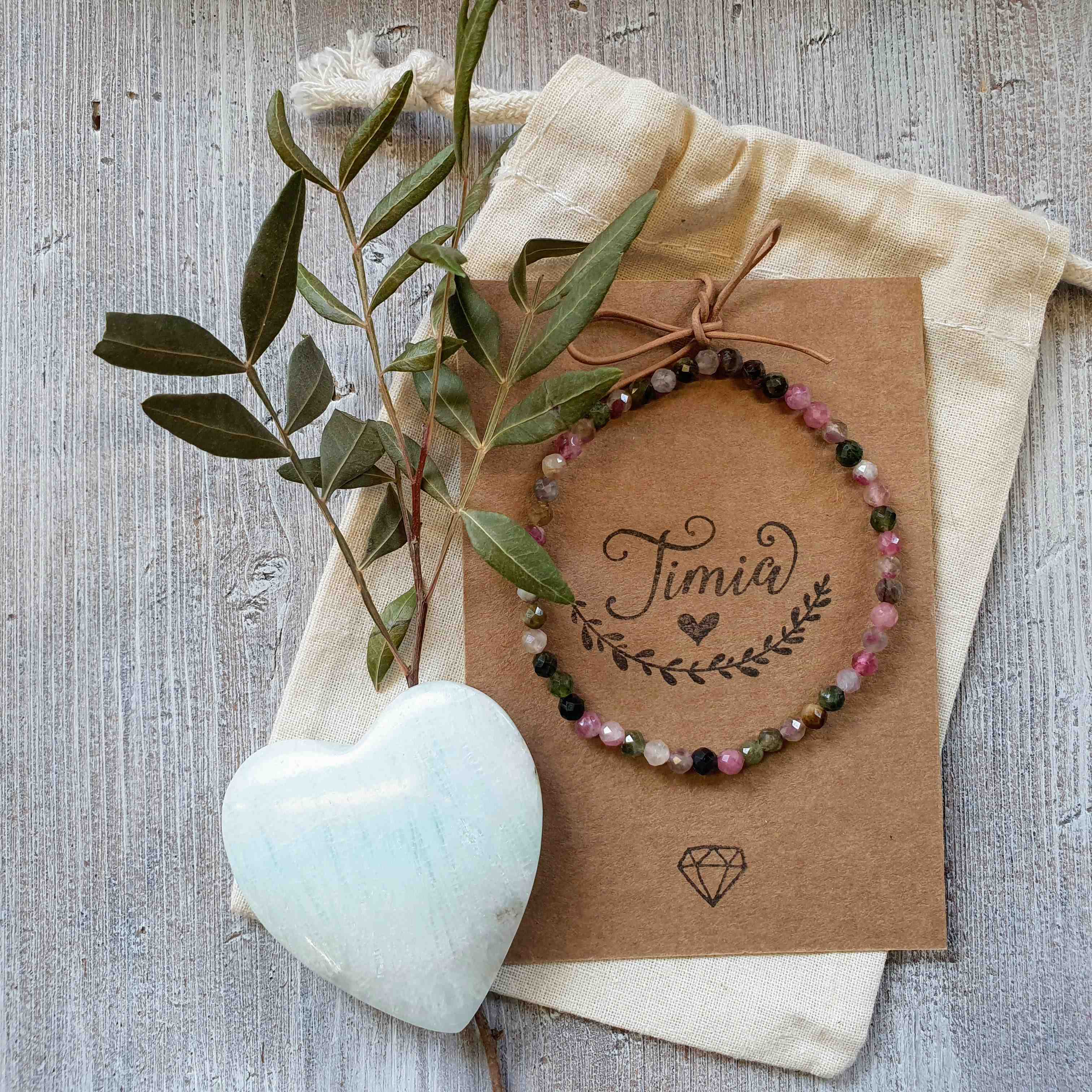 NÁRAMEK Z MINERÁLU TURMALÍN BAREVNÝ FAZETOVANÝ 4 mm