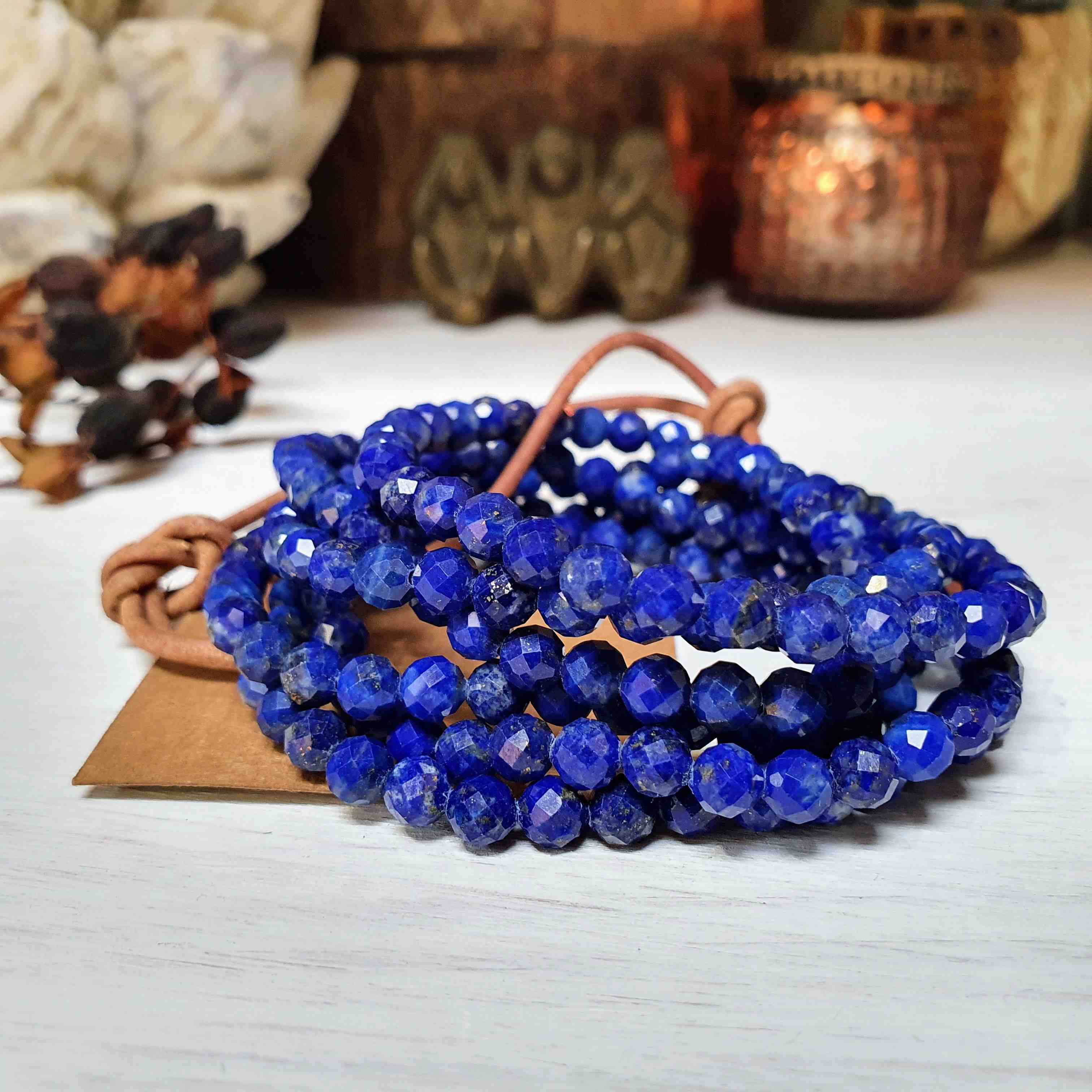 NÁRAMEK Z MINERÁLU LAPIS LAZULI FAZETOVANÝ 5 mm