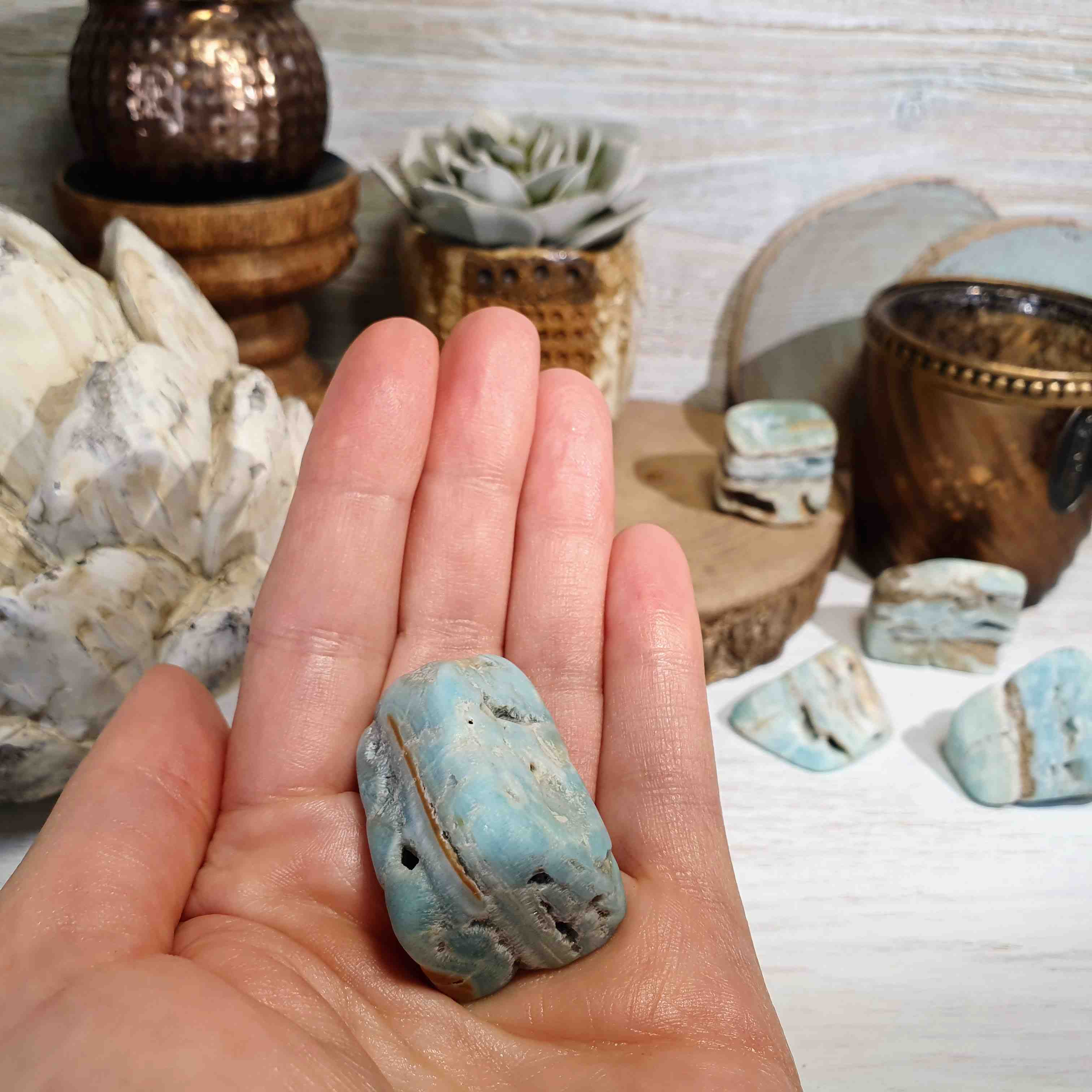 Modrý aragonit - leštěný kámen z Afghánistánu A. 30 g 