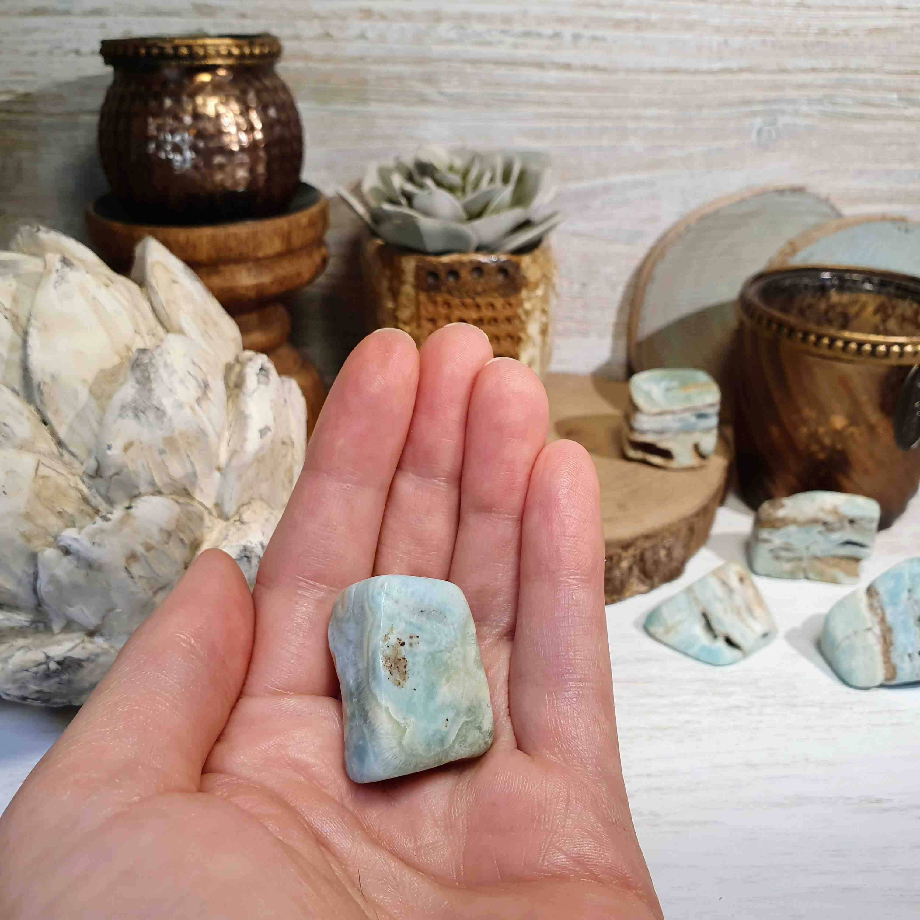 Modrý aragonit - leštěný kámen z Afghánistánu H. 18 g 