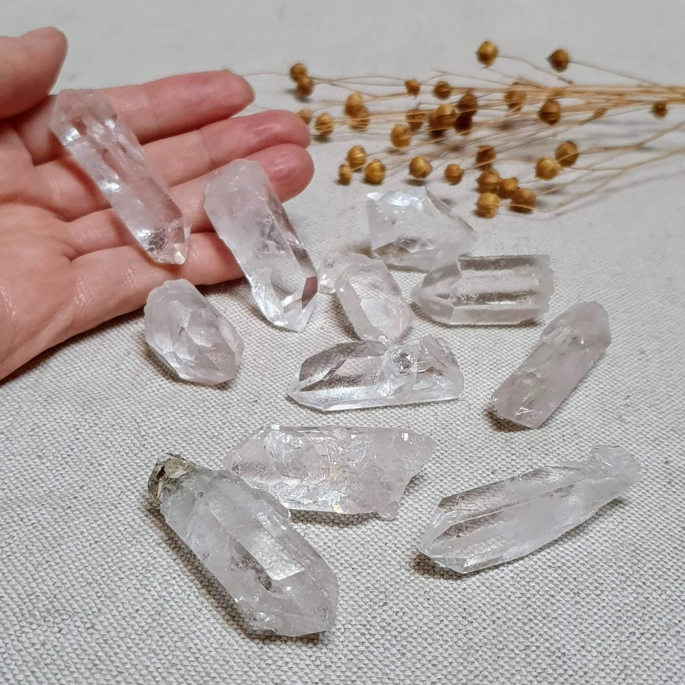 Křišťál - malý surový mistrovský krystal z Brazílie I2. 11 - 18 g