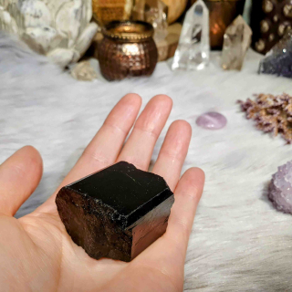 Turmalín černý skoryl - krystal v extra kvalitě z Brazílie E. 90 g