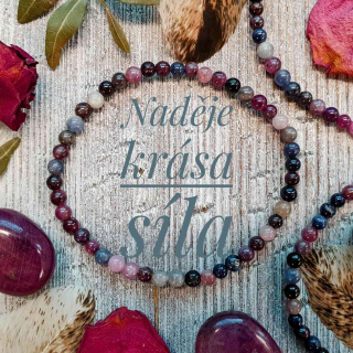 NÁRAMEK Z MINERÁLU RUBÍN + SAFÍR 4 mm 