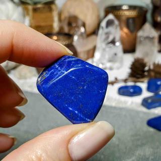 Lapis lazuli - ručně tromlovaný kámen v extra kvalitě z Afghánistánu R. 19 g 