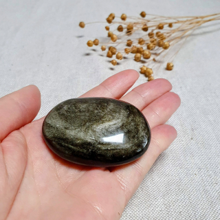Obsidián zlatý - ručně broušený a leštěný úhledný valounek - hmatka v extra kvalitě z Mexika E. 68 g 