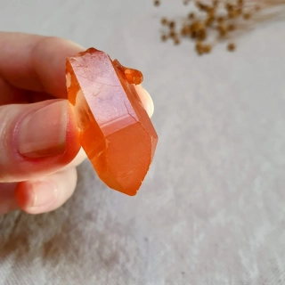 Tangerine krystal - unikátní přírodní krystal z Brazílie D. 10 g