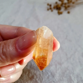 Tangerine krystal - unikátní přírodní krystal z Brazílie E. 10 g
