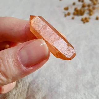 Tangerine krystal - unikátní surový mistrovský krystal v extra kvalitě z Brazílie H. 8 g ~ Oboustranně ukončený + Elestial