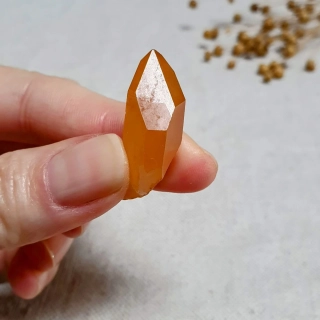 Tangerine krystal - unikátní surový mistrovský krystal v extra kvalitě z Brazílie K. 7 g ~ Samoléčitel + Isis