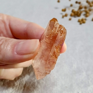 Tangerine krystal - unikátní surový mistrovský krystal v extra kvalitě z Brazílie P. 19 g ~ Elestial + Duha