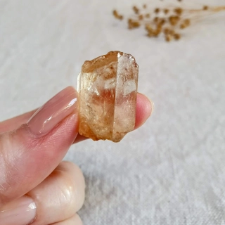 Citrín - surový neukončený krystal v extra kvalitě z Konga H. 10 g ~ Samoléčitel
