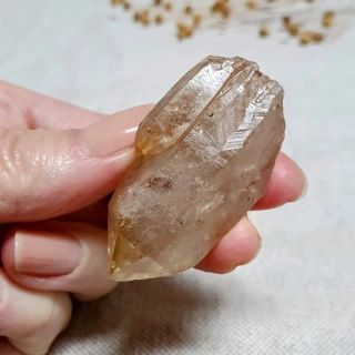 Citrín - vzácný surový mistrovský krystal v extra kvalitě ze Zambie C. 35 g ~ Samoléčitel + Dévický chrám + Duha + Delfín