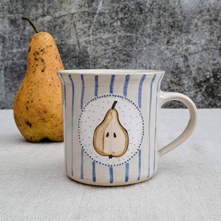 Malovaný keramický hrnek s hruškou a s pruhy 200 ml 