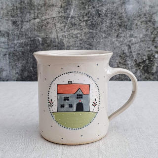 Malovaný keramický hrnek s domečkem 350 ml 