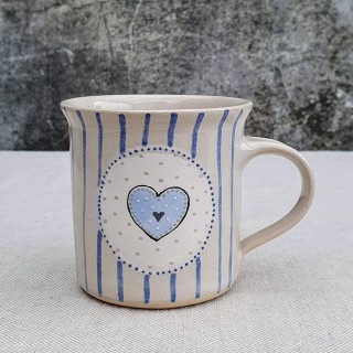 Malovaný keramický hrnek se srdíčkem a s pruhy 200 ml 