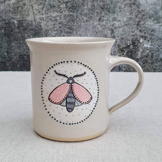 Malovaný keramický hrnek s nočním motýlem 350 ml 